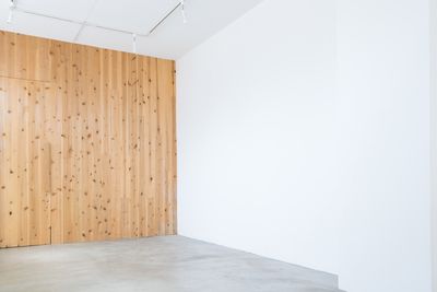 広い壁は大型の作品展示も可能です - メゾンシンテンチ  レンタルスペースの室内の写真