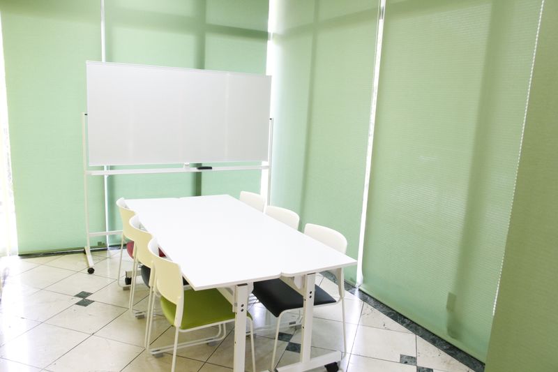 小禄201会議室[定員6+α] - みんなの貸会議室　那覇小禄駅前店