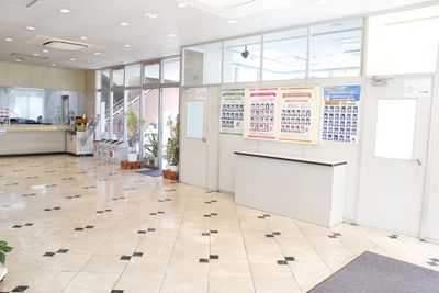 ロビー - みんなの貸会議室　那覇小禄駅前店 小禄701会議室[定員90+α]の入口の写真