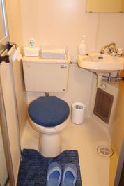 トイレ・洗面 - レンタルスペース「武州長瀬」 テレワーク、書斎部屋、瞑想部屋の室内の写真