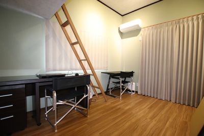 ディスクスペース - レンタルスペース「武州長瀬」 会議室、リモートオフィス、サロンの室内の写真