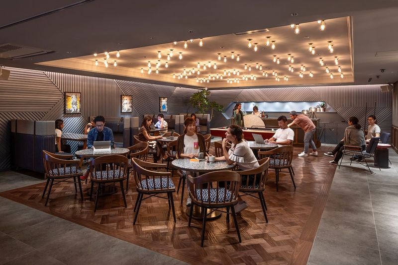 CERULEAN(セルリアン) - THE LIVELY福岡博多