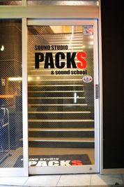 入り口は２階です。 - スタジオパックス 船橋店 【店舗初予約限定】K１スタジオの外観の写真