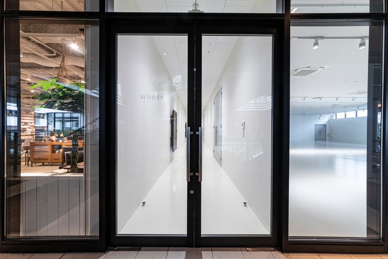 「Whask」半面利用 - カイタックスクエアガーデン