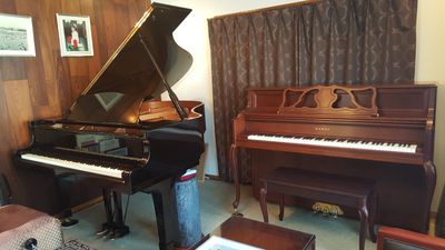 ＹＡＭＡＨＡ C2L
ＫＡＷＡＩ 608（オプション）
　ピアノデュオ可能 - グランドピアノサロン 風の音 グランドピアノ利用（３名様以上）の設備の写真