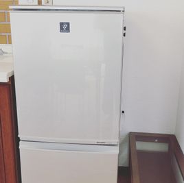 冷蔵庫 - おうちスペースflat キッチン付きレンタルスペースの設備の写真