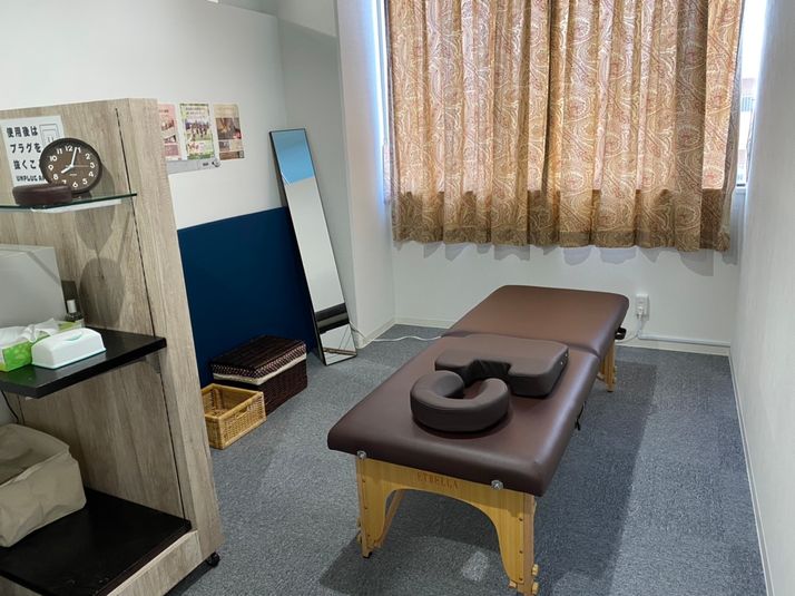 Room A - 本厚木サロン ぽっぽスタイル