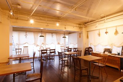 （掲載停止）国分寺CAFE店 会議・セミナー・パーティーの室内の写真
