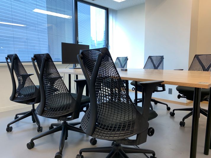 会議室2（天窓空き） - GOODOFFICE有楽町