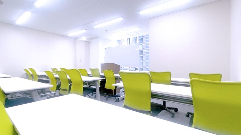 ５２１号室（大阪駅前第１ビル５階） - 自習室うめだの貸し会議室　１ビル