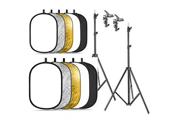 5 in 1 折りたたみ式スタジオレフ板2枚
・5面 80 x 120 cm 1枚
・5面 60 x 90cm 1枚2,200円 / 1回　 - 恵比寿キッチンレンタルスタジオ Talk Kitchen  恵比寿レンタルキッチンスタジオ /Talk Kitchenの設備の写真