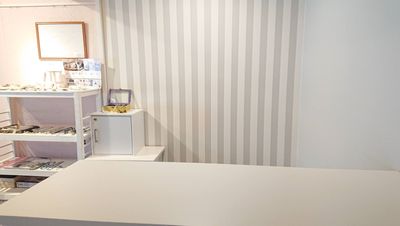 受付台 - 北欧スタイルCOCOflap江坂 【御堂筋線江坂駅５分！２０名利用可能】完全個室レンタルスペースの設備の写真