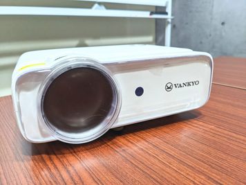 備え付けのプロジェクターになります。 - レンタルスペースGalaxy 三軒茶屋-ポラリス 三軒茶屋駅徒歩1分。多目的レンタルスペース『三軒茶屋-ポラリス』の設備の写真