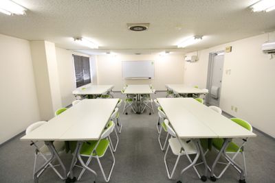 お気軽会議室 堺筋本町 お気軽会議室堺筋本町の室内の写真