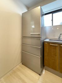 大容量冷蔵庫 - techhouse.tokyo 2階　ソファースタイルの室内の写真