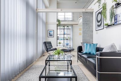 撮影に活用できる家具・プロップスが充実 - SHINJUKU#1 | シンジュク#1 LAG SPACEの室内の写真