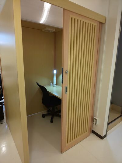 所沢ノード 【Web会議ブース】 - 所沢ノード 貸会議室・レンタルスペース