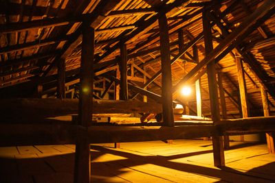 二階は沢山の梁が出ており、迫力がある面白いスペースです。
※撮影に使用されたい方は、必ず事前にご連絡ください。追加料金が発生いたします。 - フォトスタジオbloom レンタルスペース、多目的スペースの室内の写真