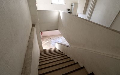階段のレトロな雰囲気も魅力です - Y4 STUDIO／オクタボスタジオ 代々木 撮影スタジオ＆ギャラリーの室内の写真