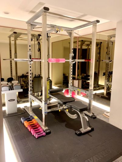 crebiq銀座 女性専用トレーニングスペースの室内の写真