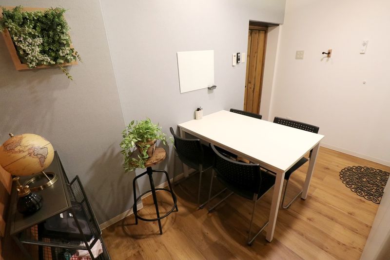 防音室付レンタルスペース - 赤ばね防音部屋。