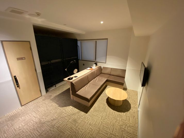 パーティールーム - カモンホテルなんば プロジェクタールーム（2～3階）の室内の写真