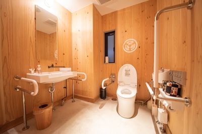 共有トイレ（1F） - カモンホテルなんば プロジェクタールーム（2～3階）のその他の写真