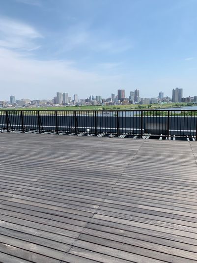 眺めも最高 - リノア北赤羽つながるば. やねうえ（屋上）の室内の写真