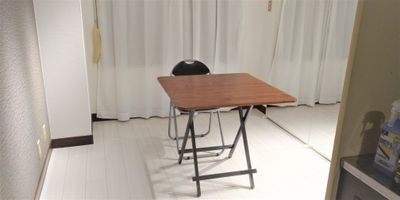 ・折り畳80cm×80cm高さ73cm１台
・ﾊﾟｲﾌﾟ椅子1台 - 京橋の設備の写真