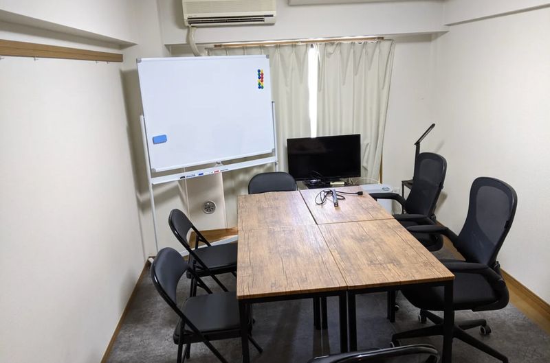 テレワーク＆会議　夜はボドゲルーム - ハカドルスペース下北沢