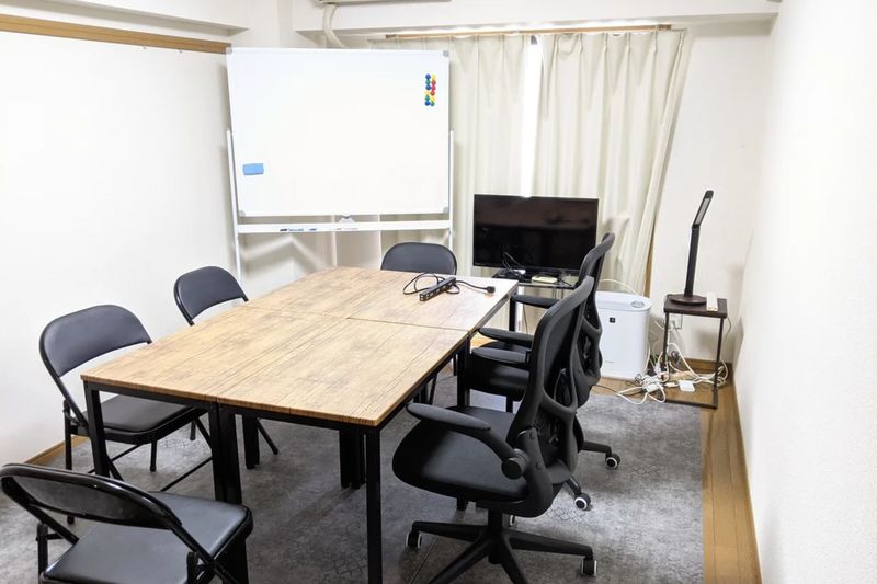 テレワーク＆会議　夜はボドゲルーム - ハカドルスペース下北沢