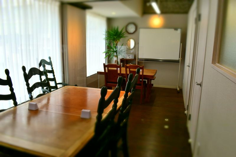 レンタルスペース(ルームB)　＊半個室 - シェアースペース　アウトサイダー