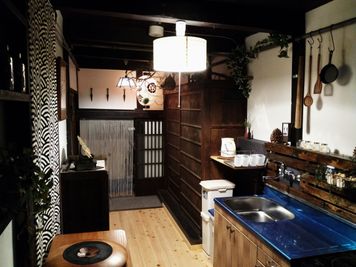 花鈴京都 忍 広々くつろげる人気の忍者屋敷の室内の写真