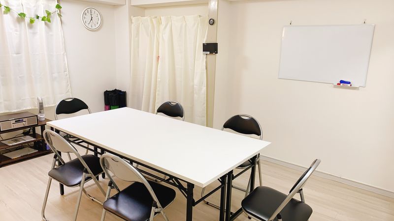 カジュアル会議室、多目的スペース - 会議室Bee