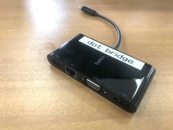 Cタイプケーブル変換アダプタ 
（ LANポート・ HDMI ・VGA ・USB-A） - dot bridge渋谷神泉 ドットブリッジ渋谷神泉の設備の写真
