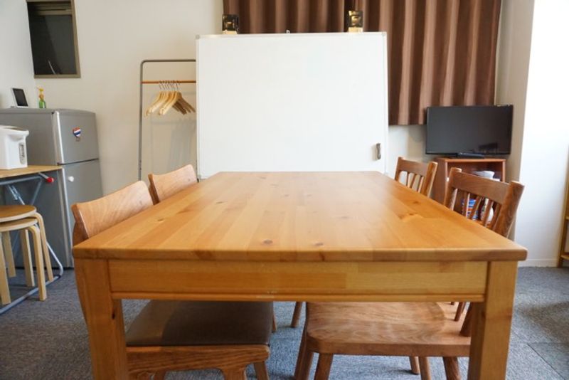 長堀橋駅徒歩4分！フリースペース - ビーハイブホステル大阪