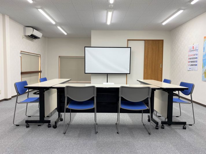 貸し会議室 - よこすか研修センター