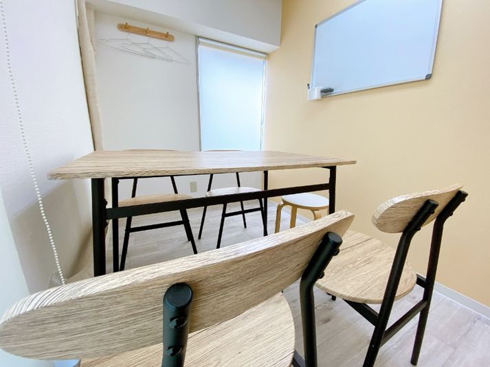 C室 - オレンジ［〜4名］ - Colormell（カラメル）町田東口店