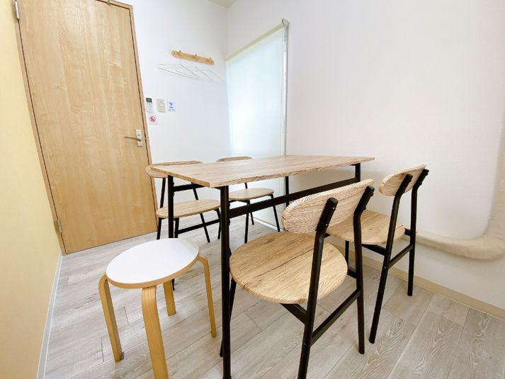 C室 - オレンジ［〜4名］ - Colormell（カラメル）町田東口店