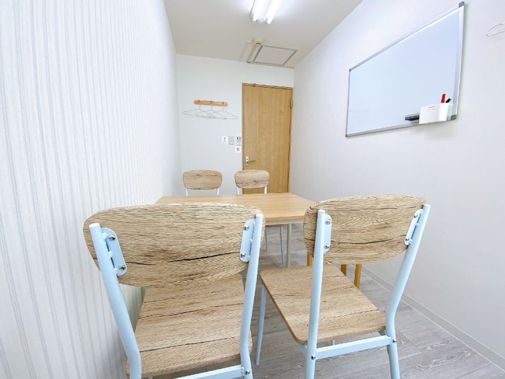 E室 - ストライプ［〜4名］ - Colormell（カラメル）町田東口店