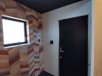 203号室エントランスドアです。 - Hikario新宿 ワークスペース　２０３の室内の写真