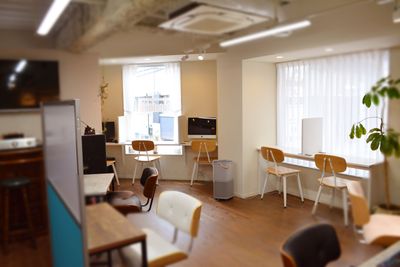 コワーキング・スペース - シェアースペース　アウトサイダー レンタルスペース(ルームA+B)　＊半個室の室内の写真