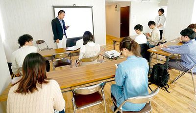 スペース活用例07：セミナー - Space et cetera 大須店 「Space et cetera(スペースエトセトラ」の室内の写真