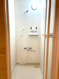 シャンプー・コンディショナー・ボディソープをご用意しています。 - THE DOJO GYM (STUDIO)［中野店］ 24時間レンタルスタジオ | ダンス | 多目的スペース の設備の写真