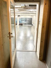 B1Fスタジオ入り口はこちら - IMP STUDIO［中野店］ 24時間レンタルスタジオ | ダンス | 多目的スペース の入口の写真