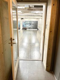 B1Fスタジオ入り口はこちら - THE DOJO GYM (STUDIO)［中野店］ 24時間レンタルスタジオ | ダンス | 多目的スペース の入口の写真