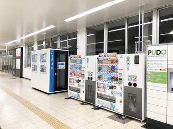 テレキューブ JR西日本 高槻駅 改札外 北側通路 95-02の室内の写真