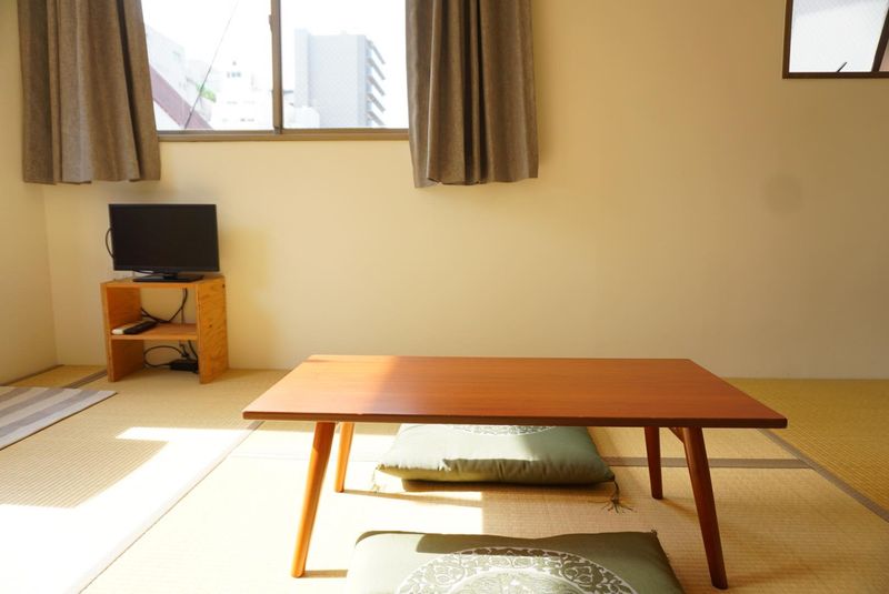 長堀橋駅徒歩4分！畳8畳の和室。 - ビーハイブホステル大阪