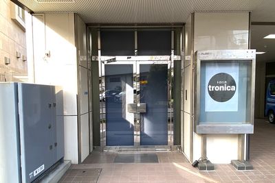 ダンススタジオ「tronica」 レンタルスタジオの入口の写真