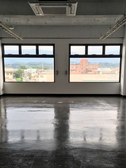 よろずや文具店 3F compartir - シェアスペース